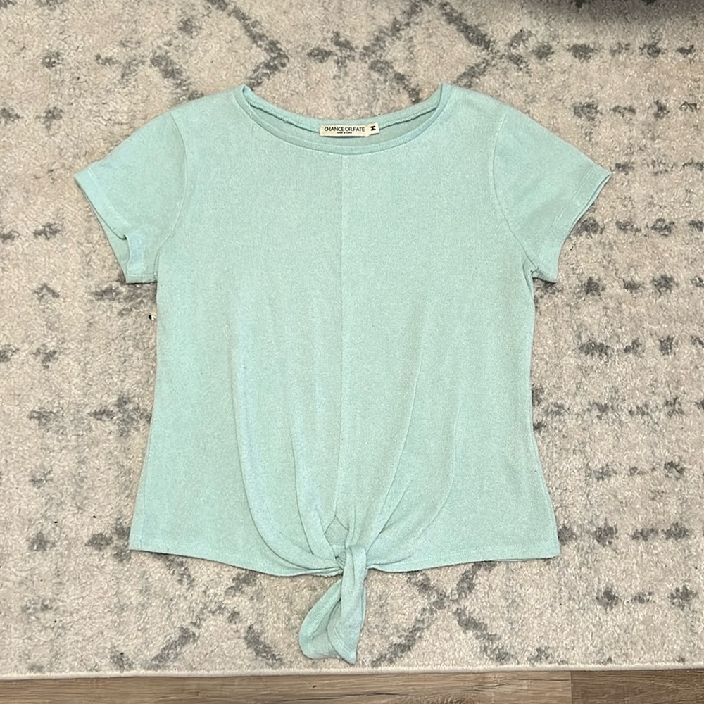 Juniors crop top shirt SIZE MEDIUM